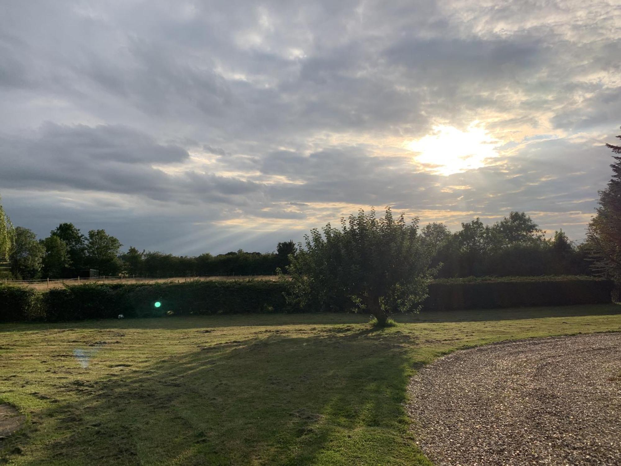Wellbet Farm Hotell Swinderby Exteriör bild